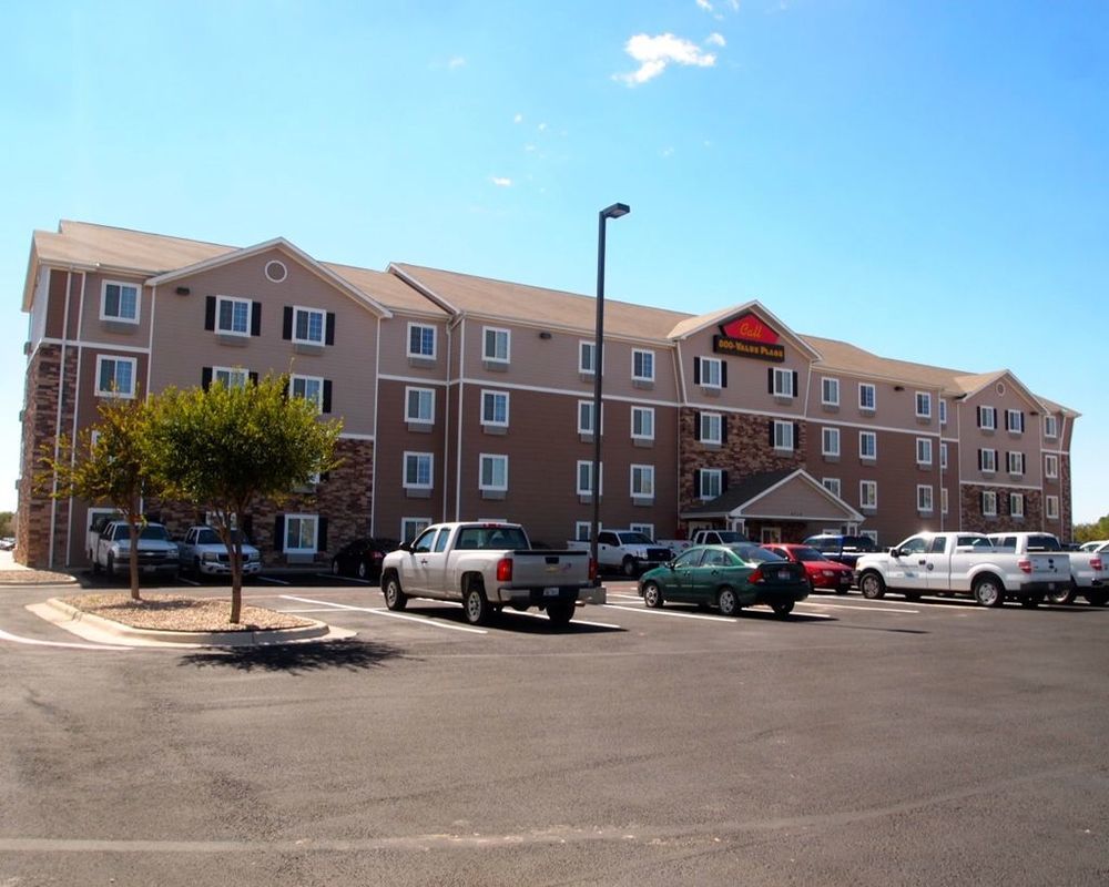 Woodspring Suites מידלנד מראה חיצוני תמונה
