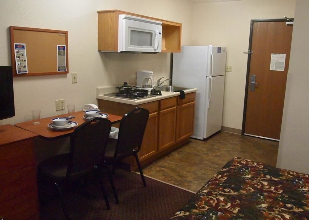 Woodspring Suites מידלנד מראה חיצוני תמונה
