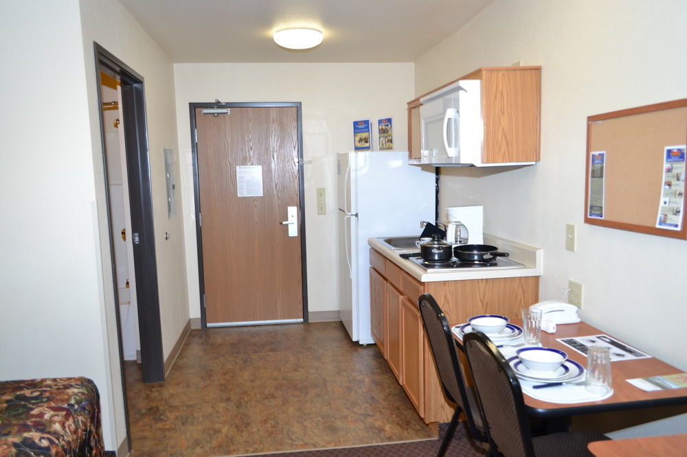 Woodspring Suites מידלנד מראה חיצוני תמונה
