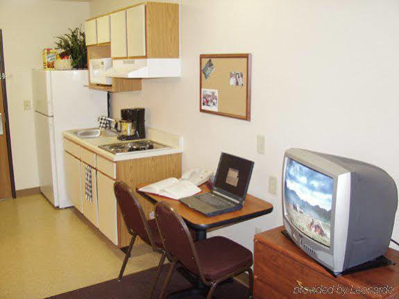 Woodspring Suites מידלנד חדר תמונה