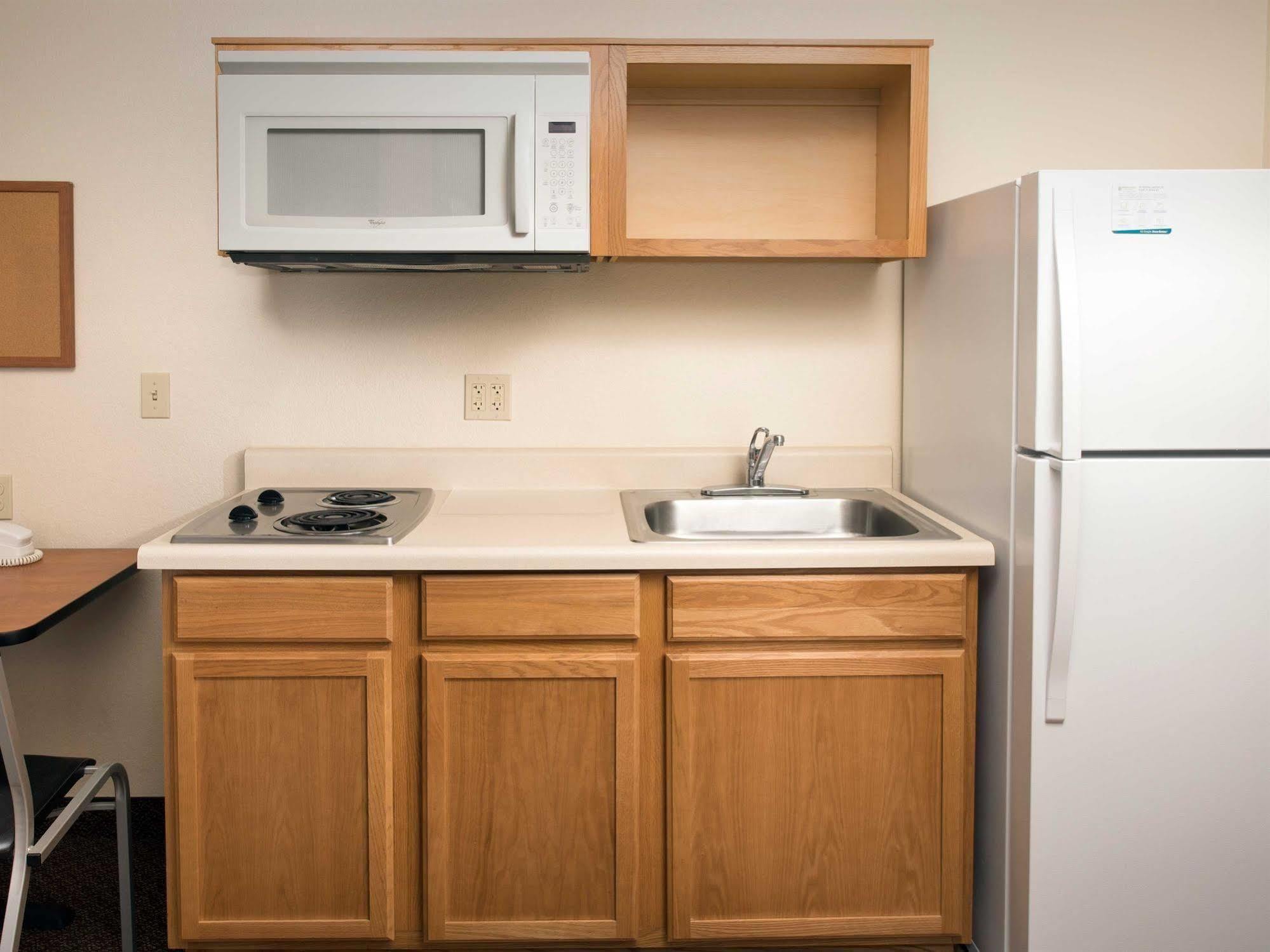 Woodspring Suites מידלנד מראה חיצוני תמונה