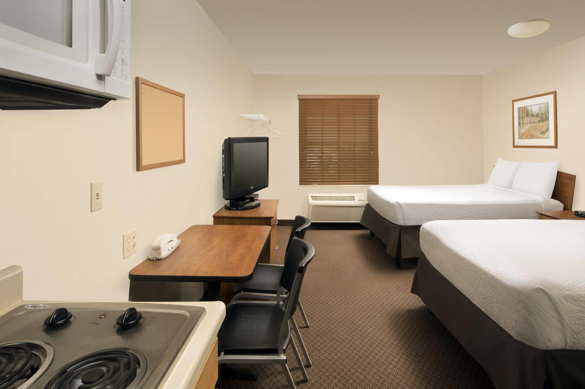 Woodspring Suites מידלנד מראה חיצוני תמונה